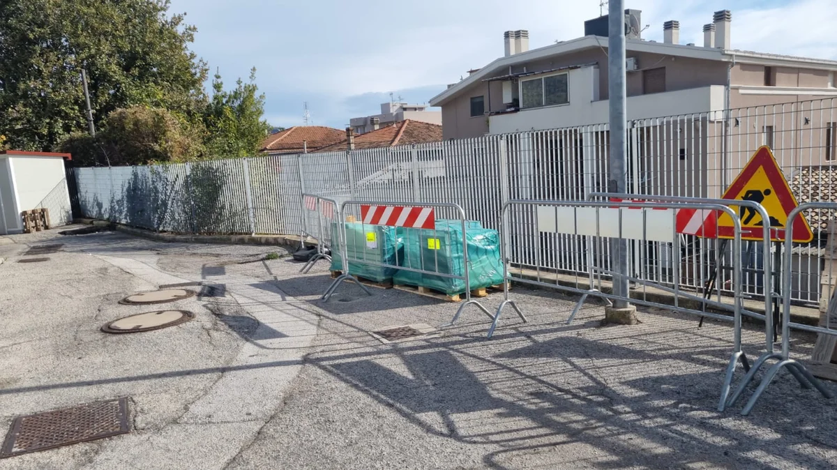 Furto all'Eni Caffè nella notte