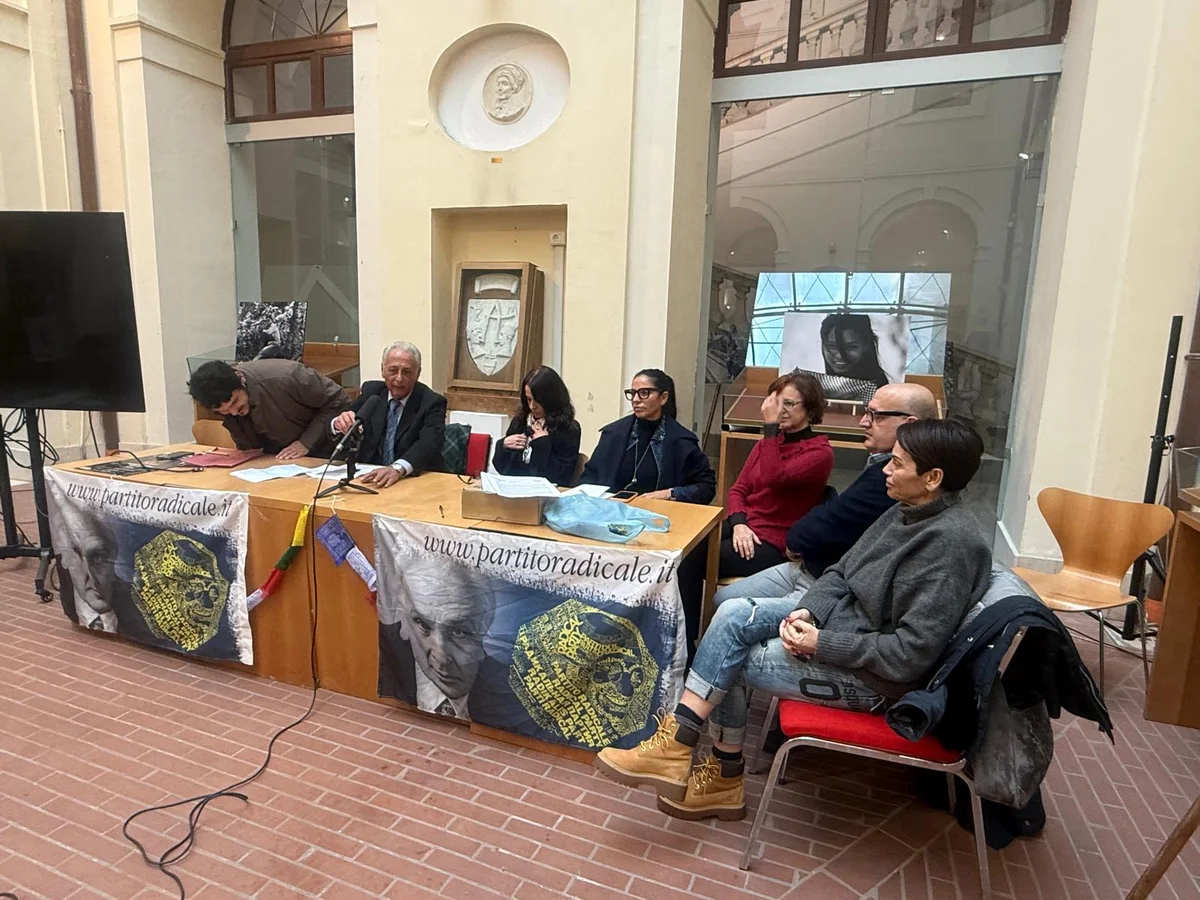VIDEO | Natale in carcere con la delegazione del Partito Radicale: in cella anche un detenuto di 84 anni