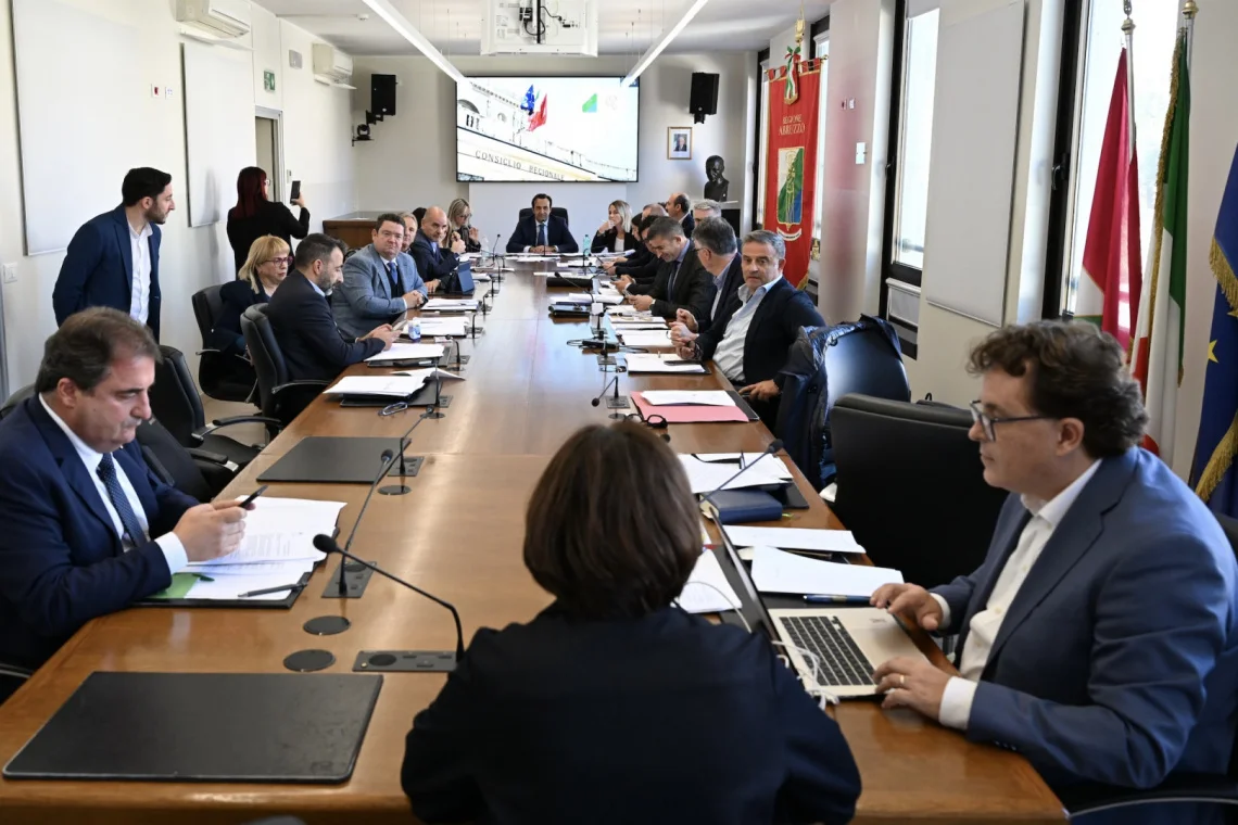 Risoluzioni su salute, sicurezza penitenziaria e agevolazioni pensionistiche