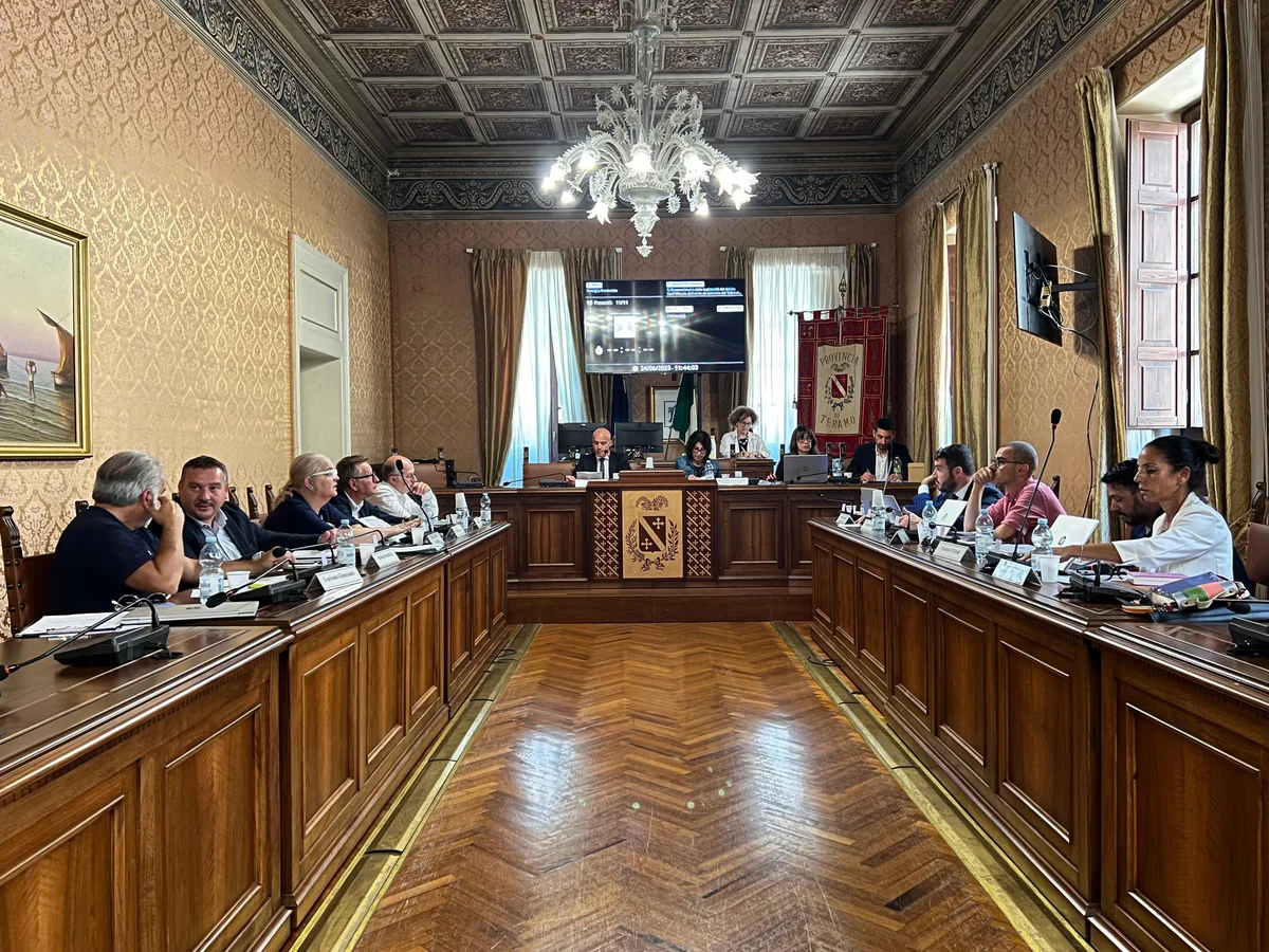 Consiglio provinciale: cambia l’articolo 23 dello Statuto. Chiesta una revisione completa della Carta dell’Ente