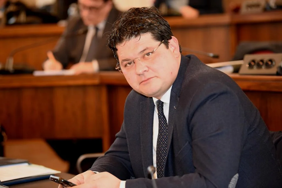 Mariani: “Mi hanno spento il microfono per zittirmi, ma non possono spegnere la verità"