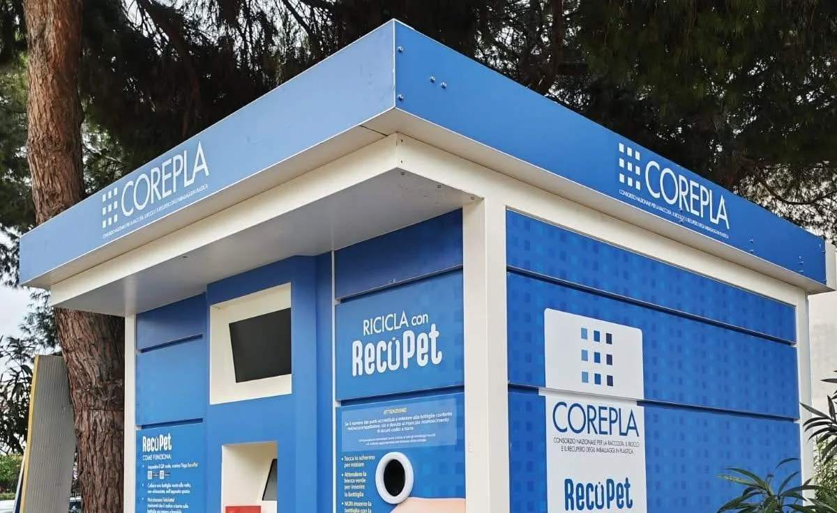 Economia circolare e sostenibilità: da lunedì ecocompattatori in funzione a Pineto