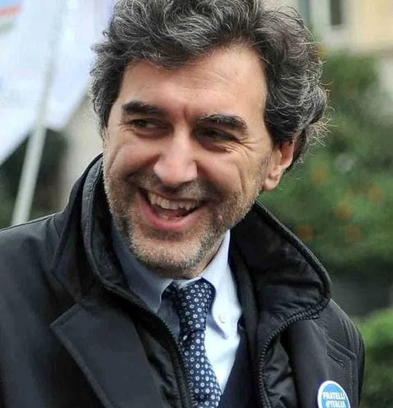 Francesco Acquaroli vince ancora nelle Marche