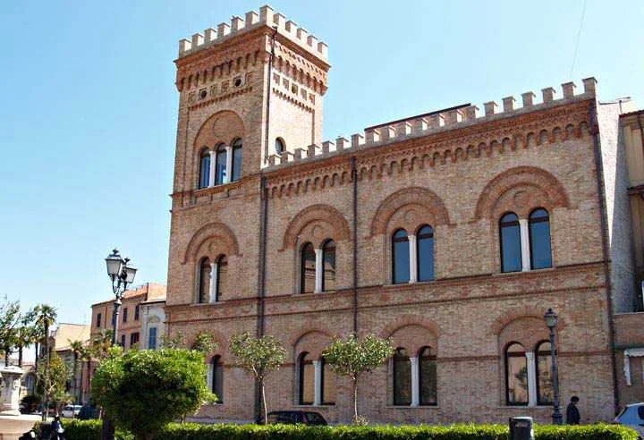 Giornate FAI, Mosciano Democratica: dopo due settimane FdI critica senza conoscere l'evento