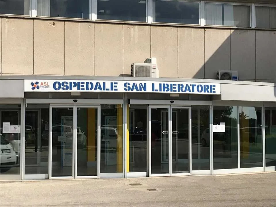 Ospedale di Atri, la risonanza magnetica c'è ma non è in funzione