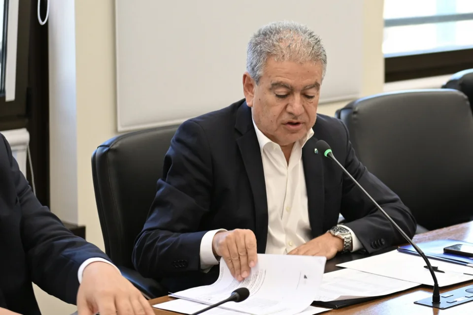Asp1, Pavone (Azione): "Piena vicinanza ai 250 lavoratori senza stipendio"