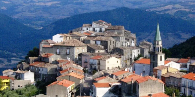 Bando-farsa per i piccoli Comuni, PD: “Una vergogna politica e amministrativa. La Regione lo ritiri subito”