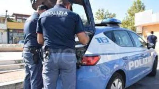 Deferiti due giovani in concorso per furto aggravato nella frazione di Casoli di Atri