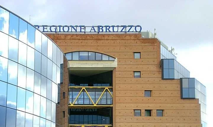 Stato di agitazione dei dipendenti della Regione Abruzzo