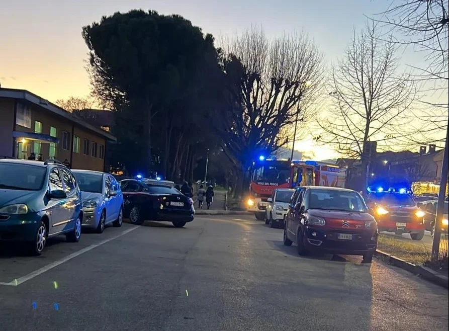 FOTO | Sospetta fuga di gas nel plesso dell’Infanzia di San Nicolò