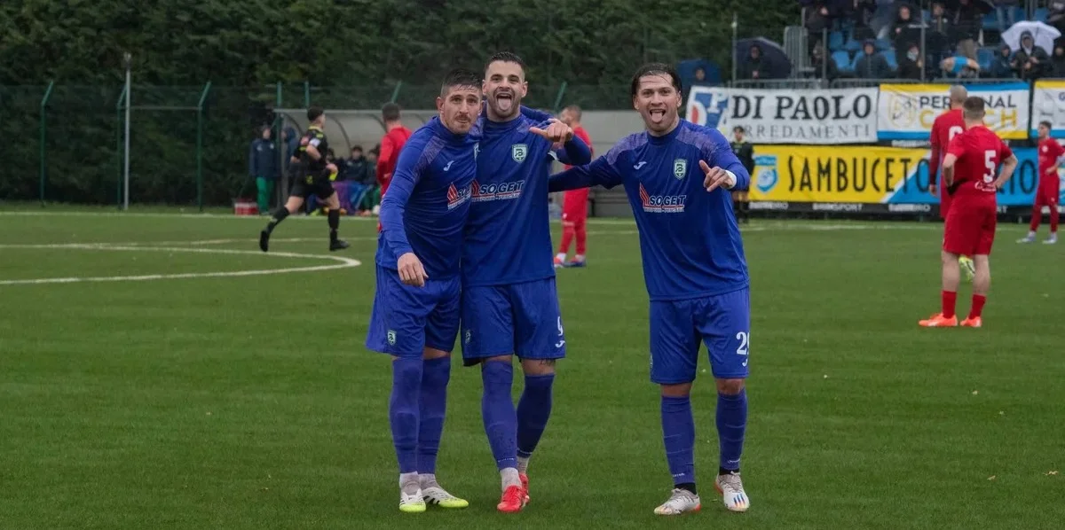 Promozione/A, è fuga per Avezzano e Rosetana