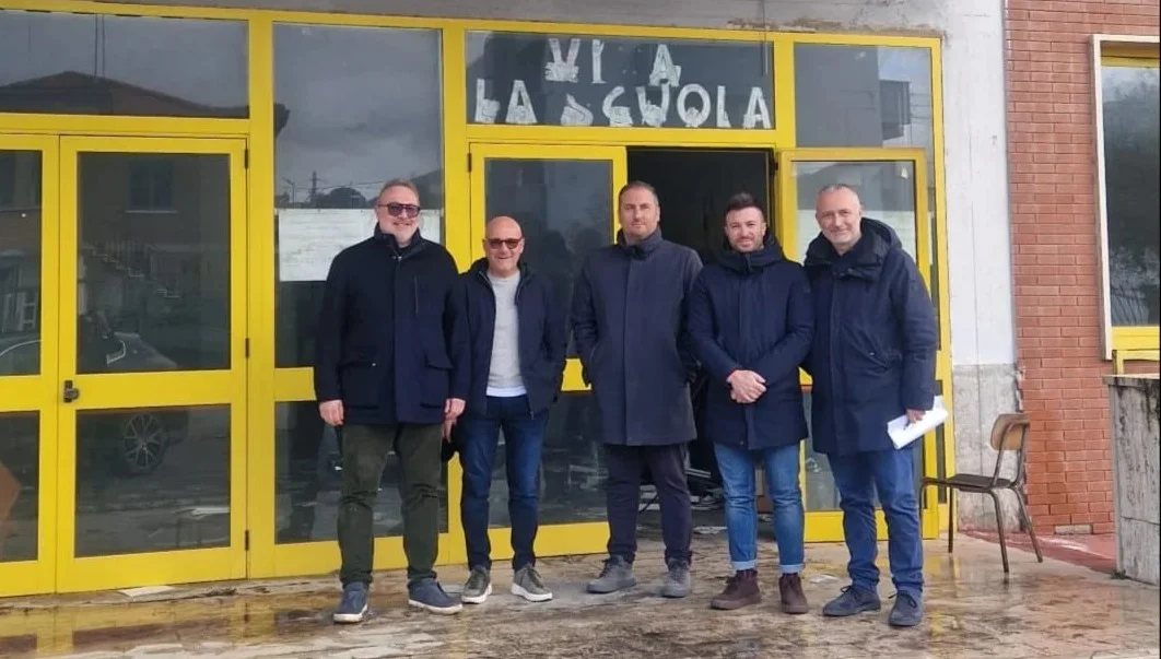 Scuola dismessa, via al cantiere di demolizione a Giulianova