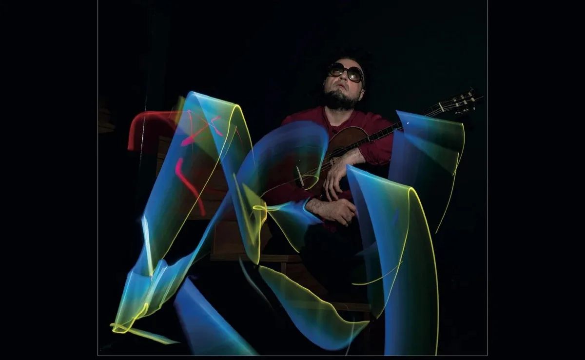 “LUCE 3.0”, Giulio Gennari trasforma Enrico Melozzi in materia espressiva