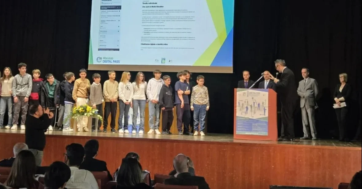 Cittadinanza Digitale, la "Zippilli" di Teramo tra le eccellenze d’Abruzzo