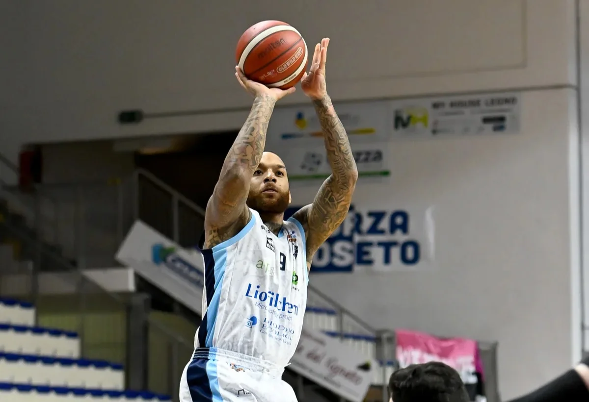 Basket A2, la Liofilchem Roseto torna alla vittoria: battuta Pistoia (87-71)