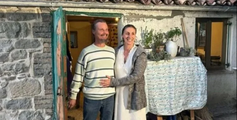 Famiglia del bosco, allontanati i bimbi anche dalla madre