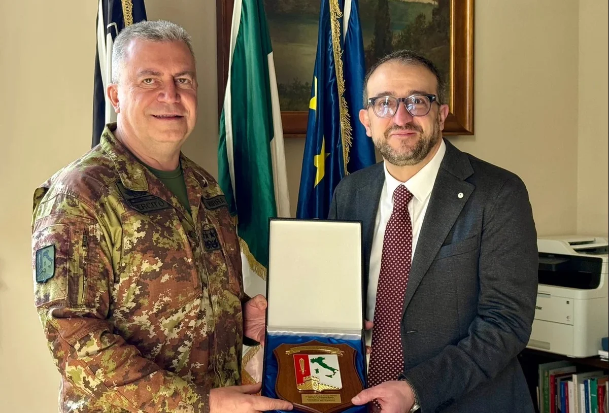 Il Generale di Corpo d’Armata Gianpaolo Mirra in visita a L’Aquila