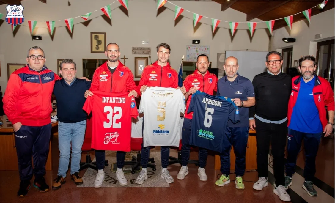 Notaresco Calcio, i "senatori" incontrano la città: entusiasmo e sogni per i giovani del vivaio