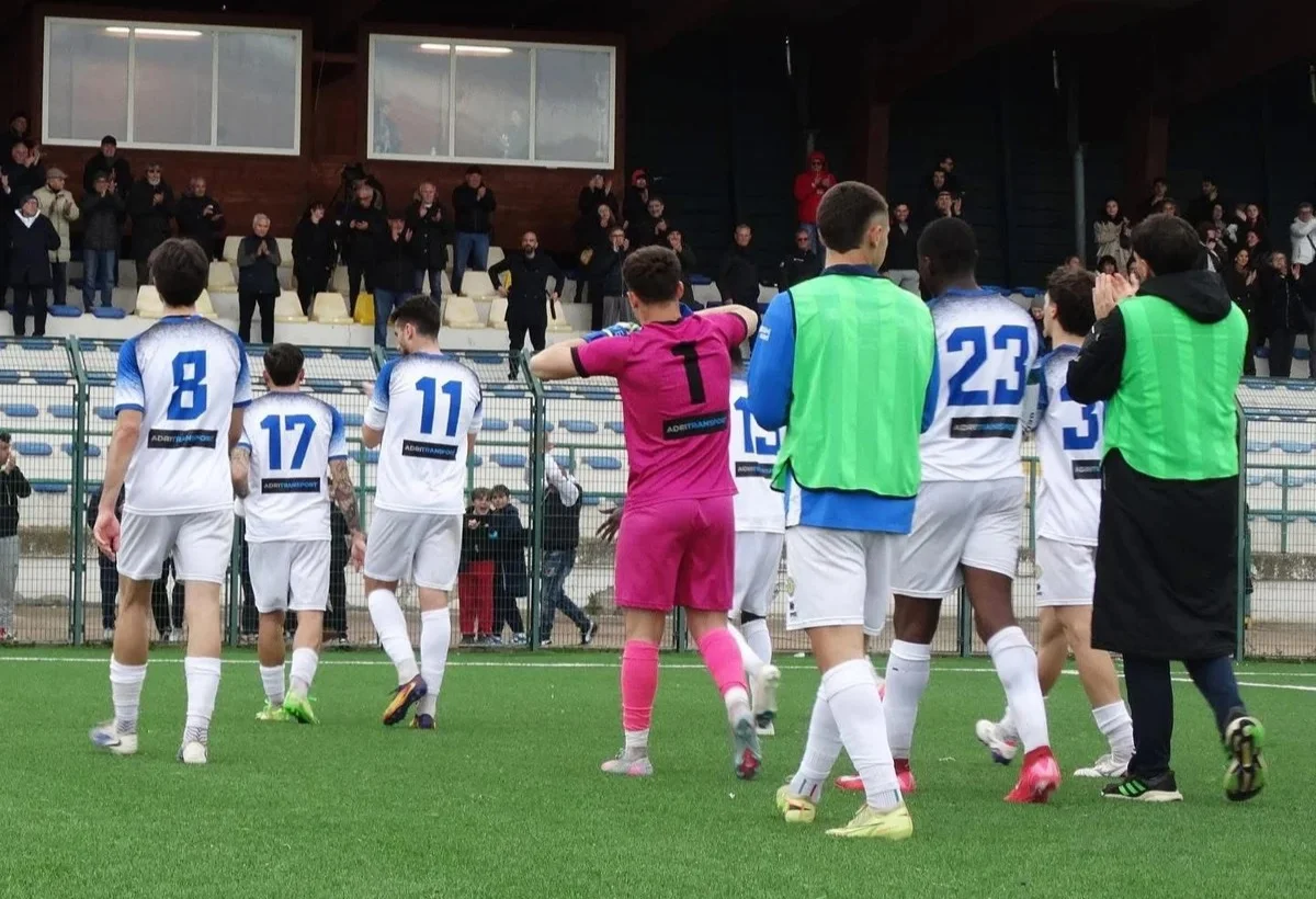 Eccellenza, è tempo di verdetti: il Lanciano cerca la spallata finale