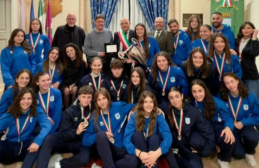 L’Amministrazione riceve la squadra femminile del Pineto Calcio