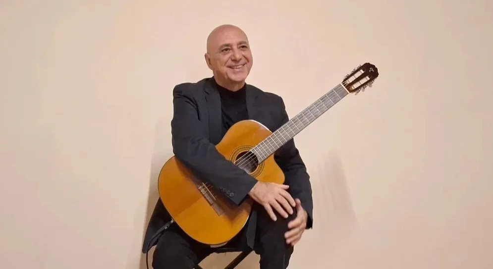 “Viaggio nel Mediterraneo”, il concerto di Alessandro Cavallucci a Roseto degli Abruzzi