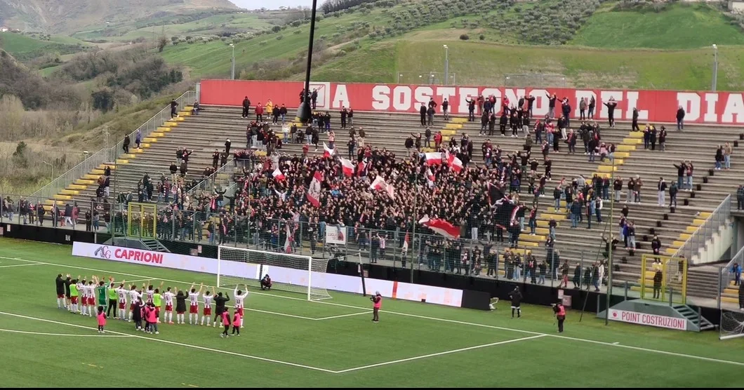 Calcio D/F, Teramo soffre ma batte 1-0 il Notaresco con Pavone