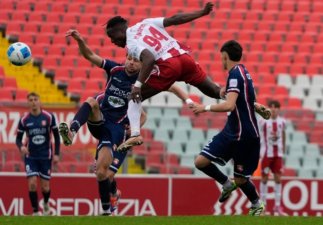 VIDEO | Teramo Calcio, parlano due tra i protagonisti di Ancona: Njambe e Càrpani