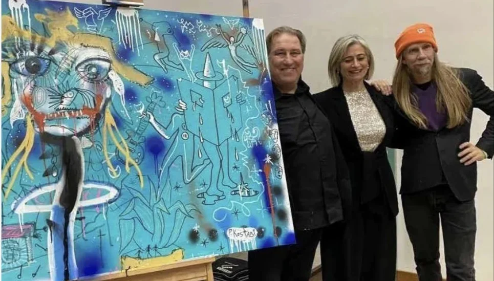 Metafisica americana, ultimi giorni per la mostra e per l'asta benefica dell'opera di Mark e Paul Kostabi