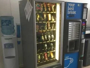 Giornata della Salute, stop a snack ed energy drink nelle scuole e nei distributori