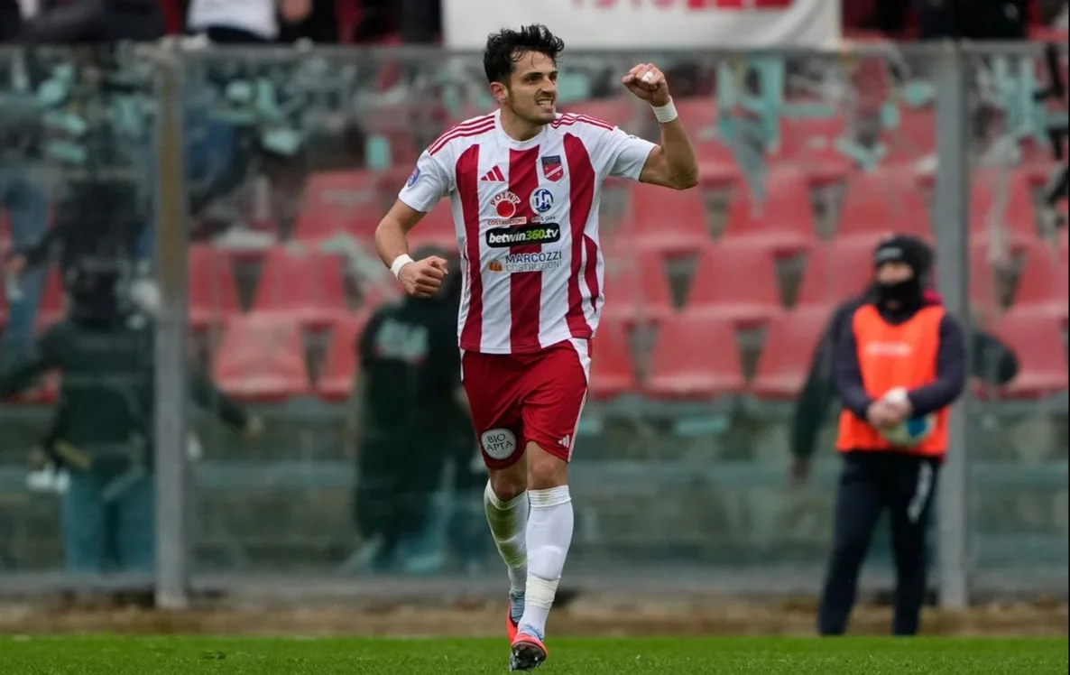 Calcio D/F, il Teramo e la love story di un mese incredibile