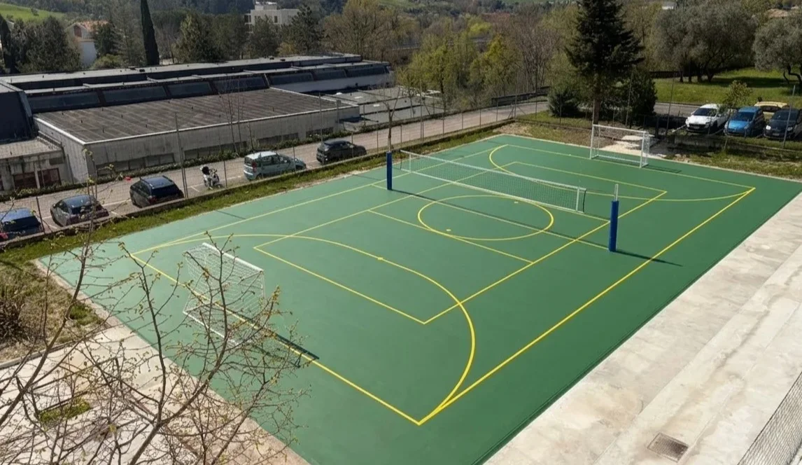 FOTO | Scuola, aree sportive rinnovate in tre Istituti di Teramo