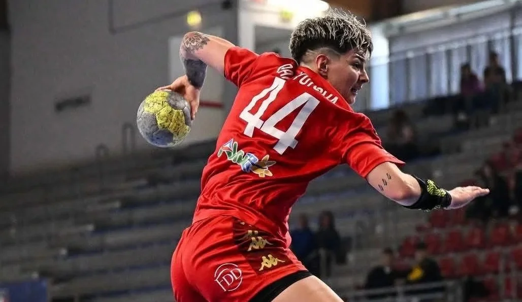 Handball, primavera d’oro per le due teramane