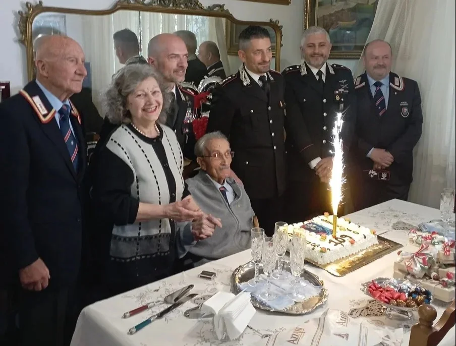 E' festa nell'Arma per i 109 anni di Guerino Patani