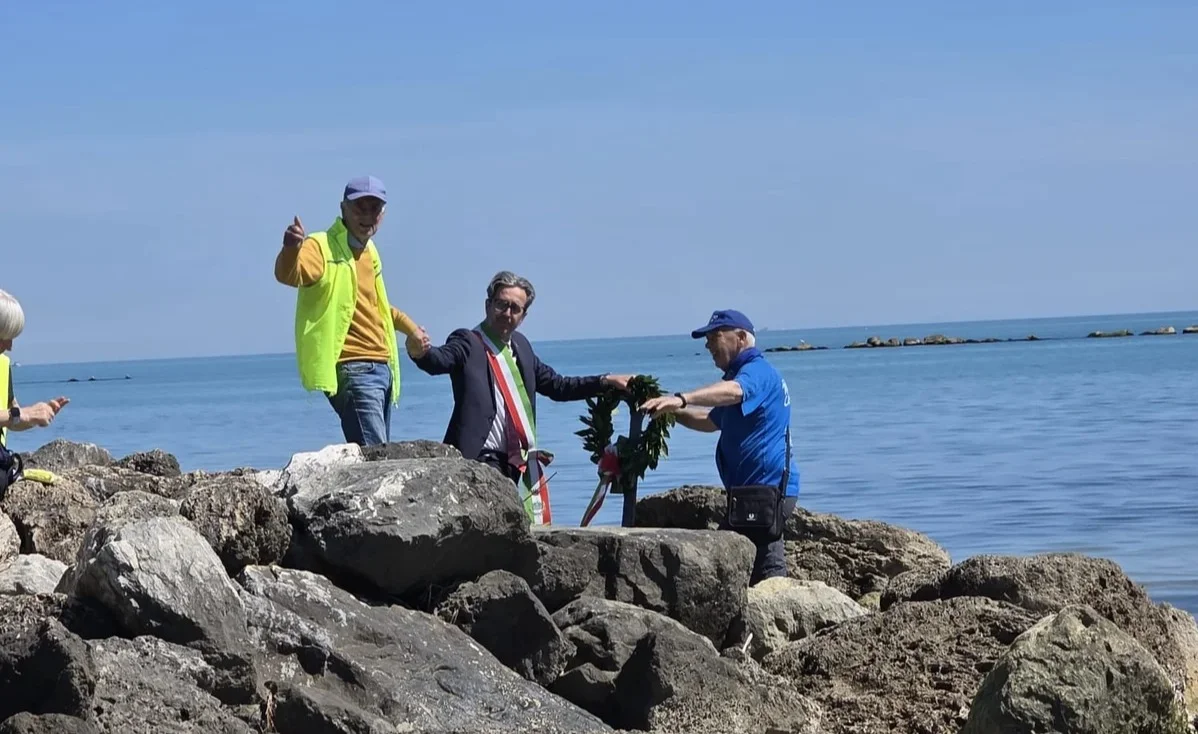 25 aprile, a Roseto la libertà venne dal mare