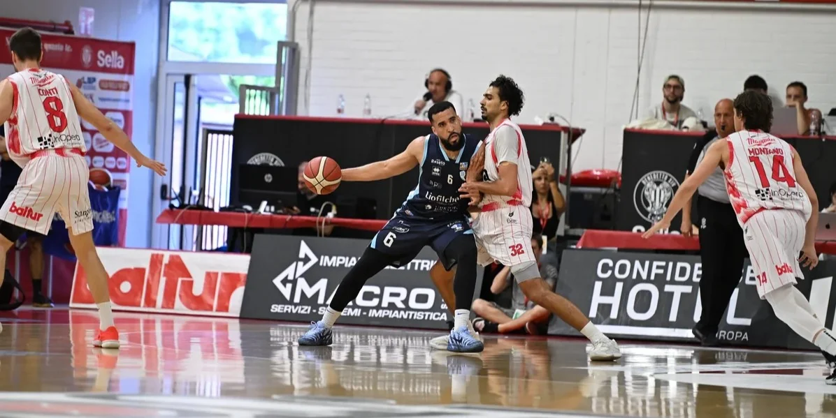 Basket A2 Play-Out, la Liofilchem Roseto cade (81-71) contro Cento in gara 1