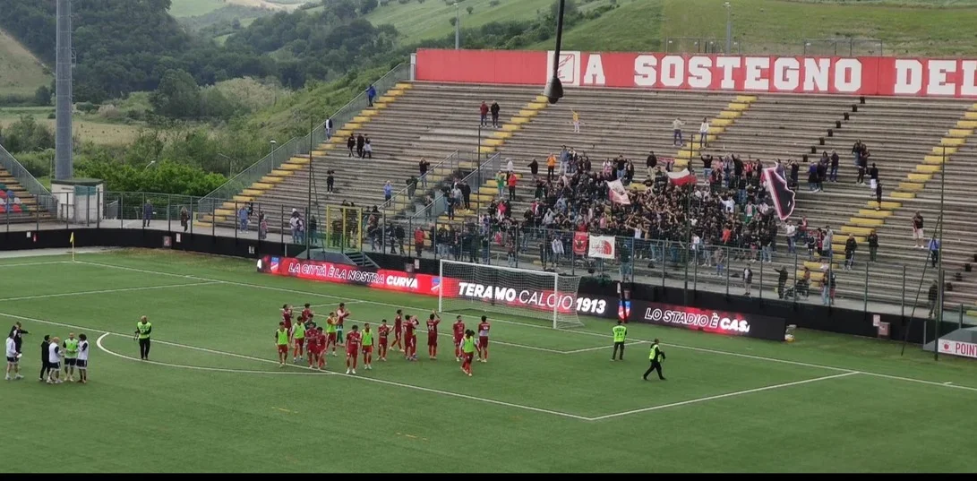 VIDEO | Calcio D/F: Teramo vede (nitidamente) la Lega Pro