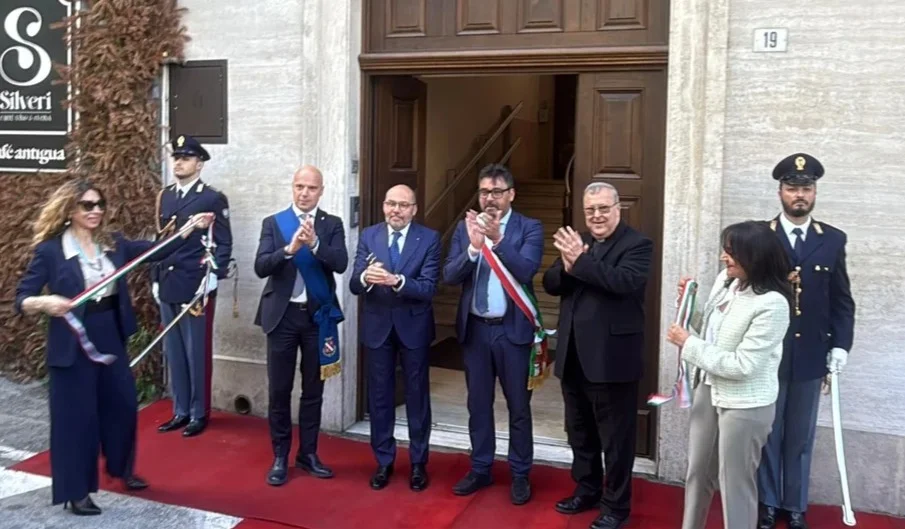 FOTO e VIDEO | La Prefettura di Teramo si è trasferita nell'ex Consorzio Agrario