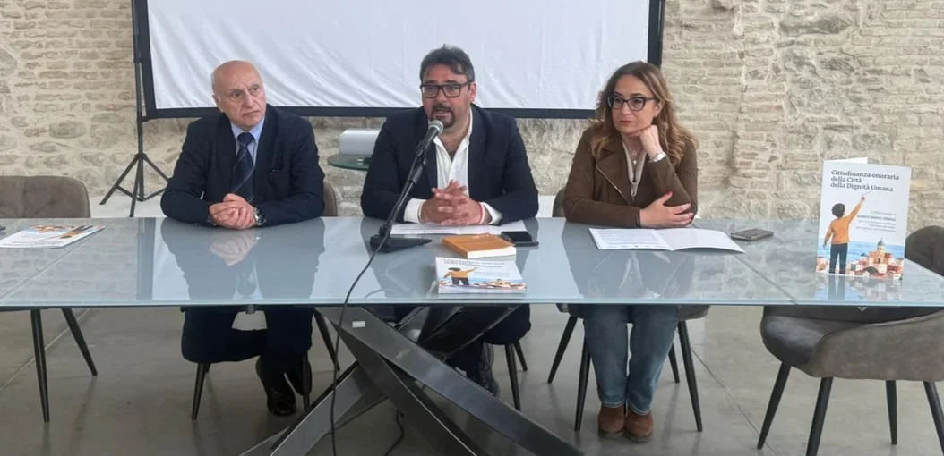 FOTO E VIDEO | Città della Dignità Umana, cittadinanza onoraria a Marco Rossi-Doria
