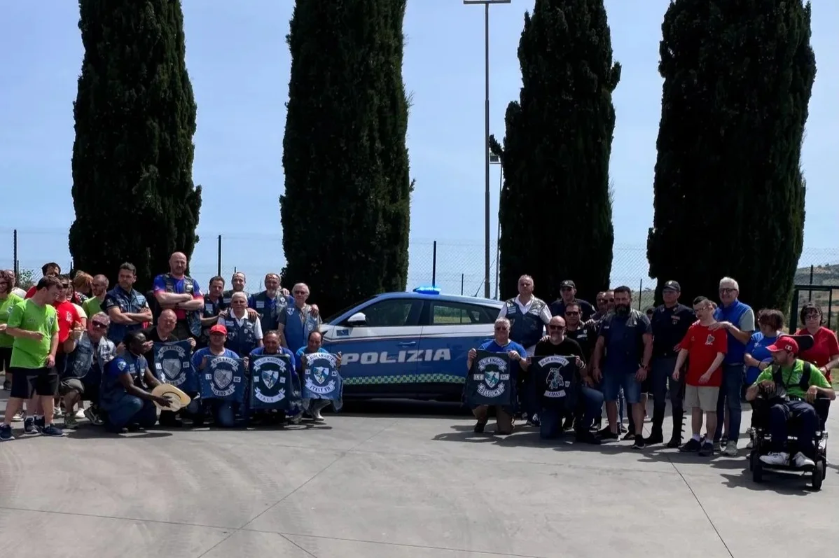 FOTO | La Lamborghini Urus della Polizia a Rurabilandia