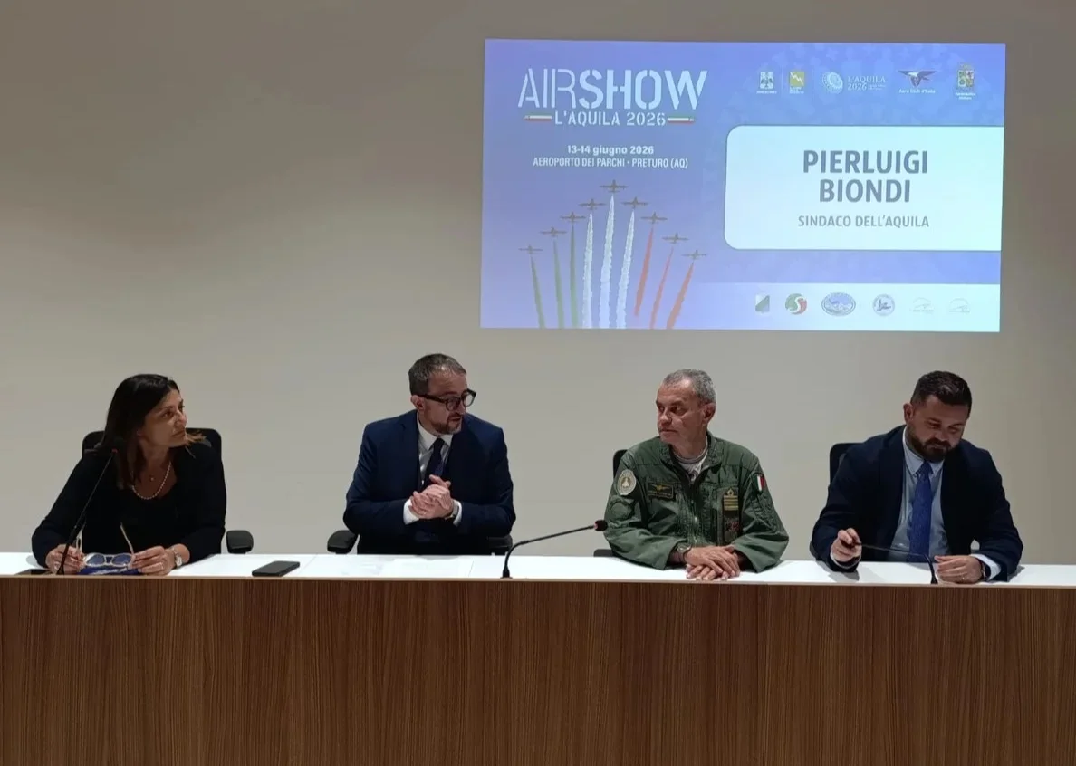Le Frecce Tricolori tornano a L'Aquila con uno spettacolare airshow