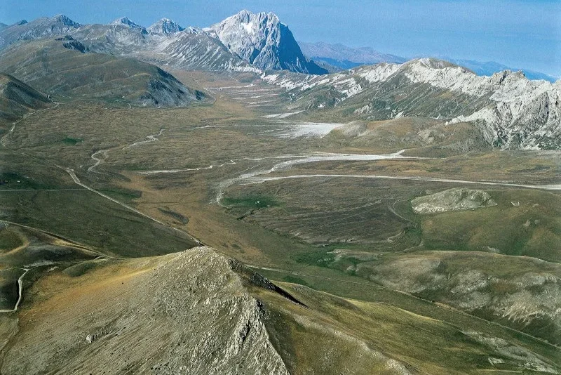 Campo Imperatore, al via il cantiere per l'ostello ed il tunnel