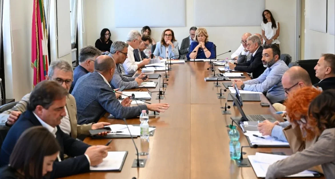 FOTO | Biblioteche Aperte, in Commissione i Rettori delle Università abruzzesi