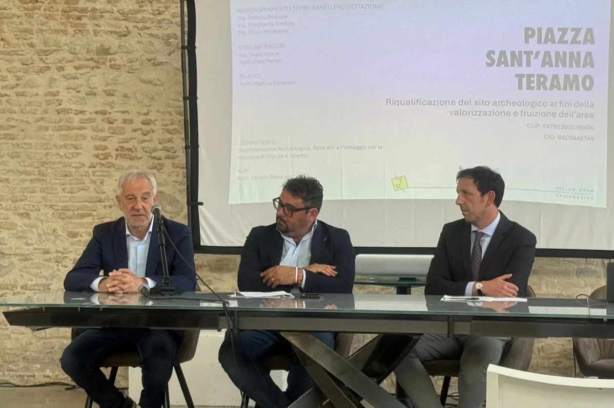 FOTO e VIDEO | Sito archeologico di piazza S. Anna, 3 milioni per il restauro