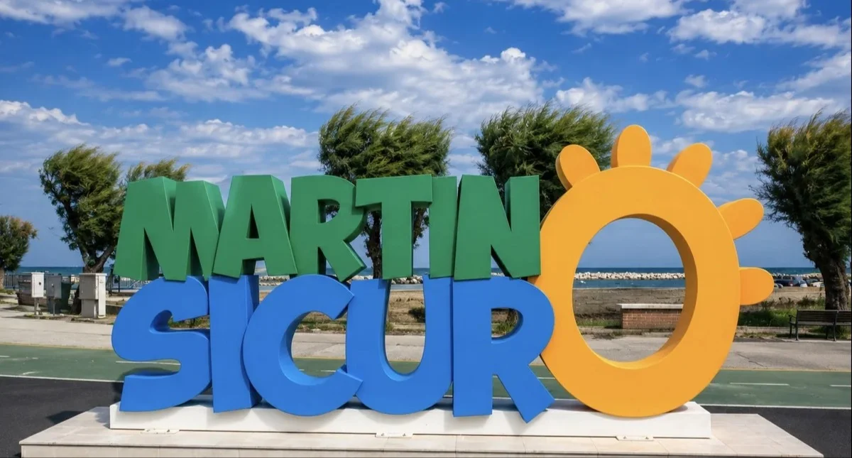 Martinsicuro, installato un secondo punto selfie sul Lungomare Nord
