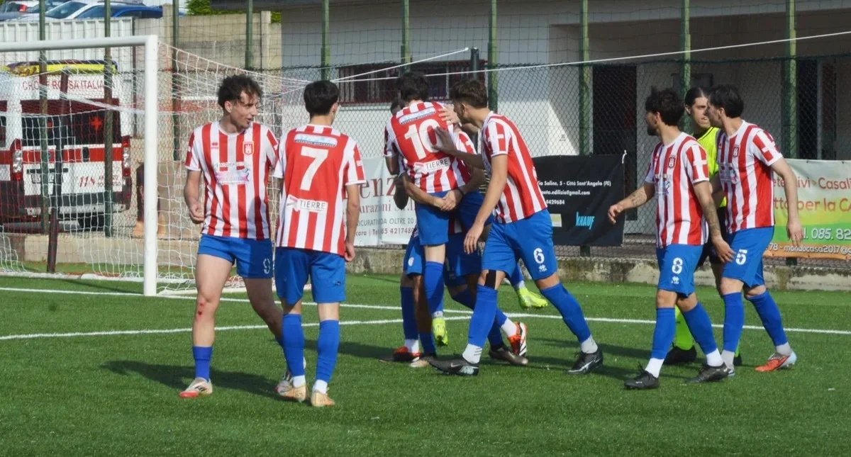 Eccellenza, rebus ripescaggi: sperano Sambuceto e Rosetana, arranca il Penne