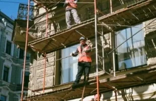 Edilizia residenziale, 16 milioni per la transizione energetica degli alloggi ATER