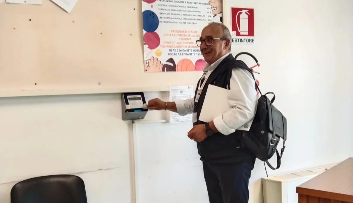 Asl Teramo, va in pensione Enzino De Febis