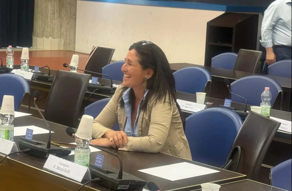 VIDEO | Salta numero legale in consiglio: la maggioranza esce per non votare mozione di Valentina Papa