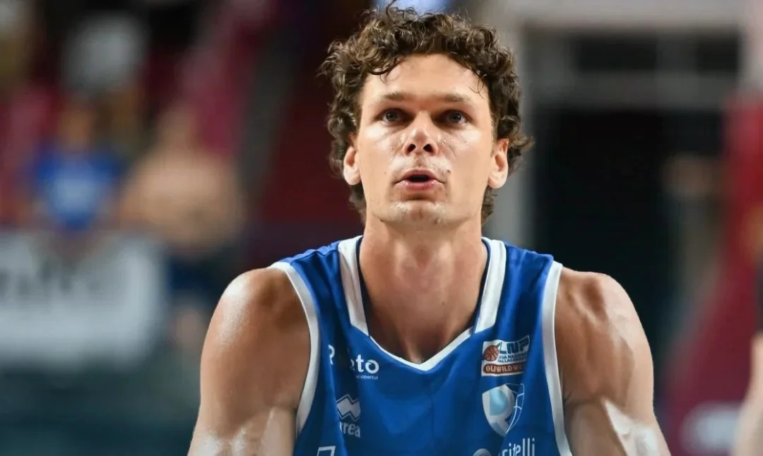 Basket B, Lukas Aukstikalnis torna alla Liofilchem