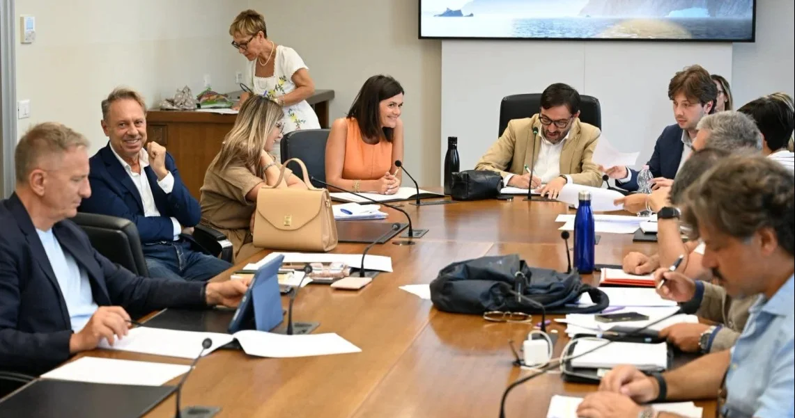 Via al confronto sul progetto di legge sulle concessioni balneari